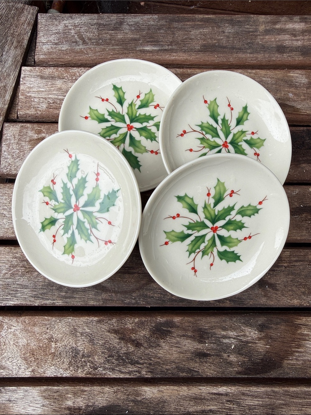 Lenox Holly Pattern Dessert Plates - White, Green and Red (4)